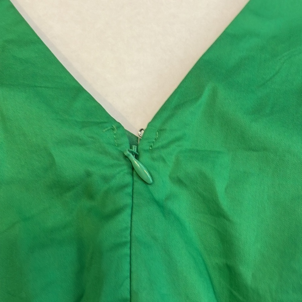 Express career or casual sleeveless green shirt size m - Picture 3 of 4